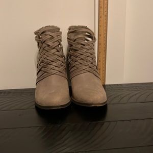 Feraglicious Booties. No words for how much I love this style.